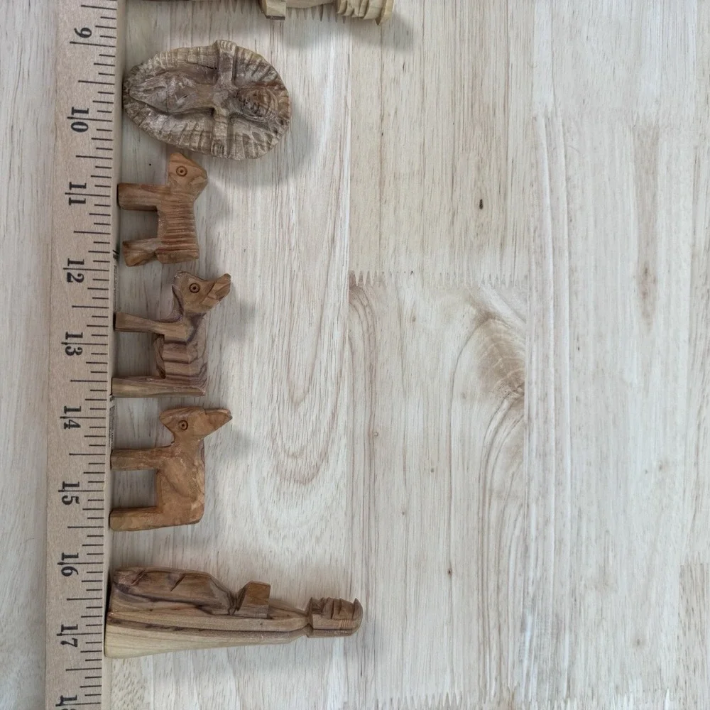 Primitive Folk Art Nativity Set Hand Carved Wood Unique Simple Rustic‎ Christmas